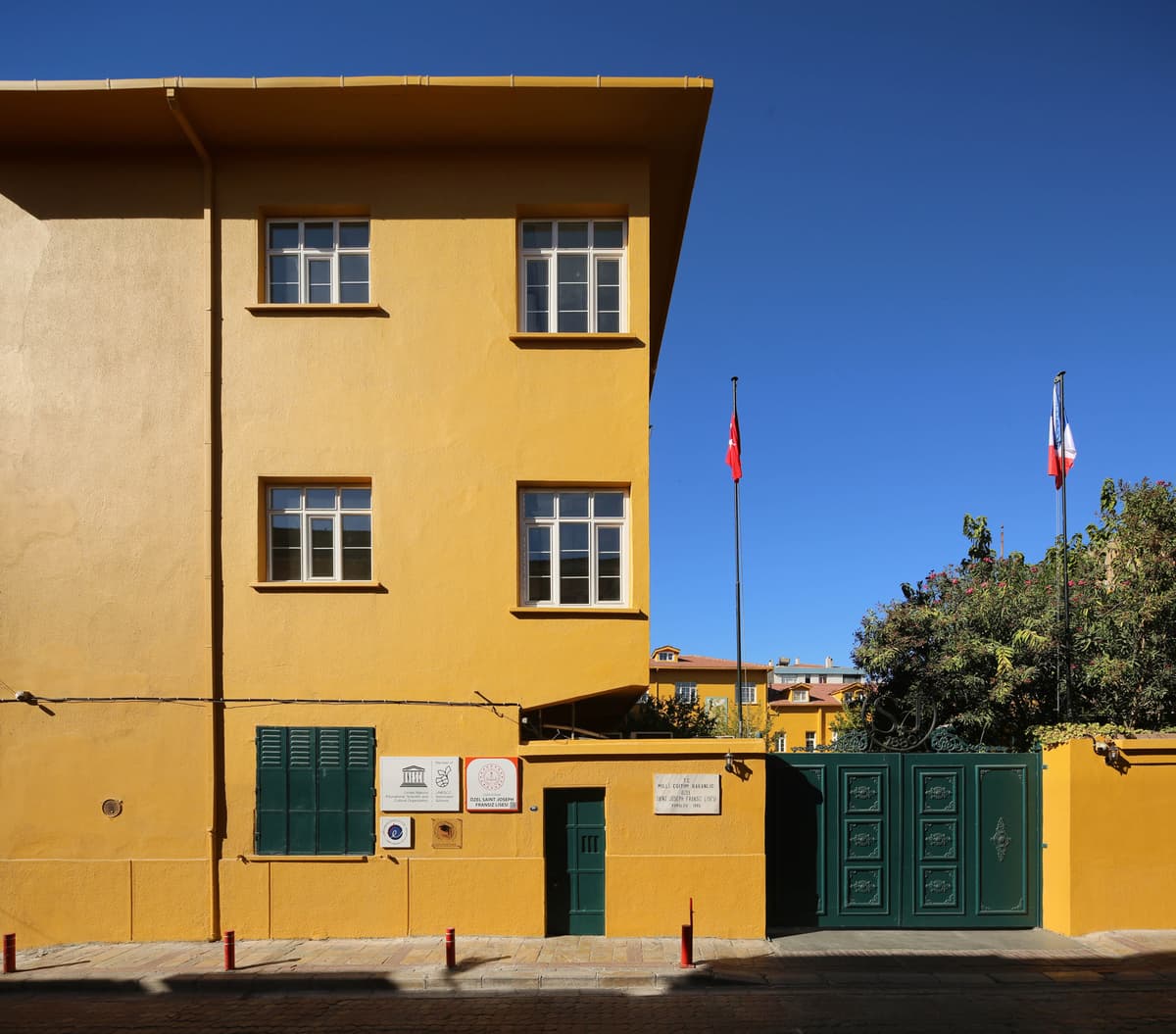 İzmir St. Joseph Lisesi Restorasyonu